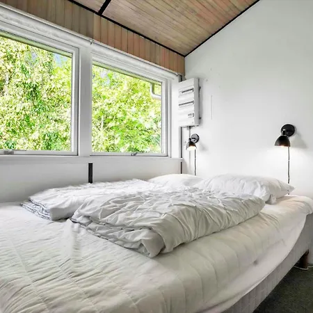 18008-holbaek-raevestien-5 * Holbæk